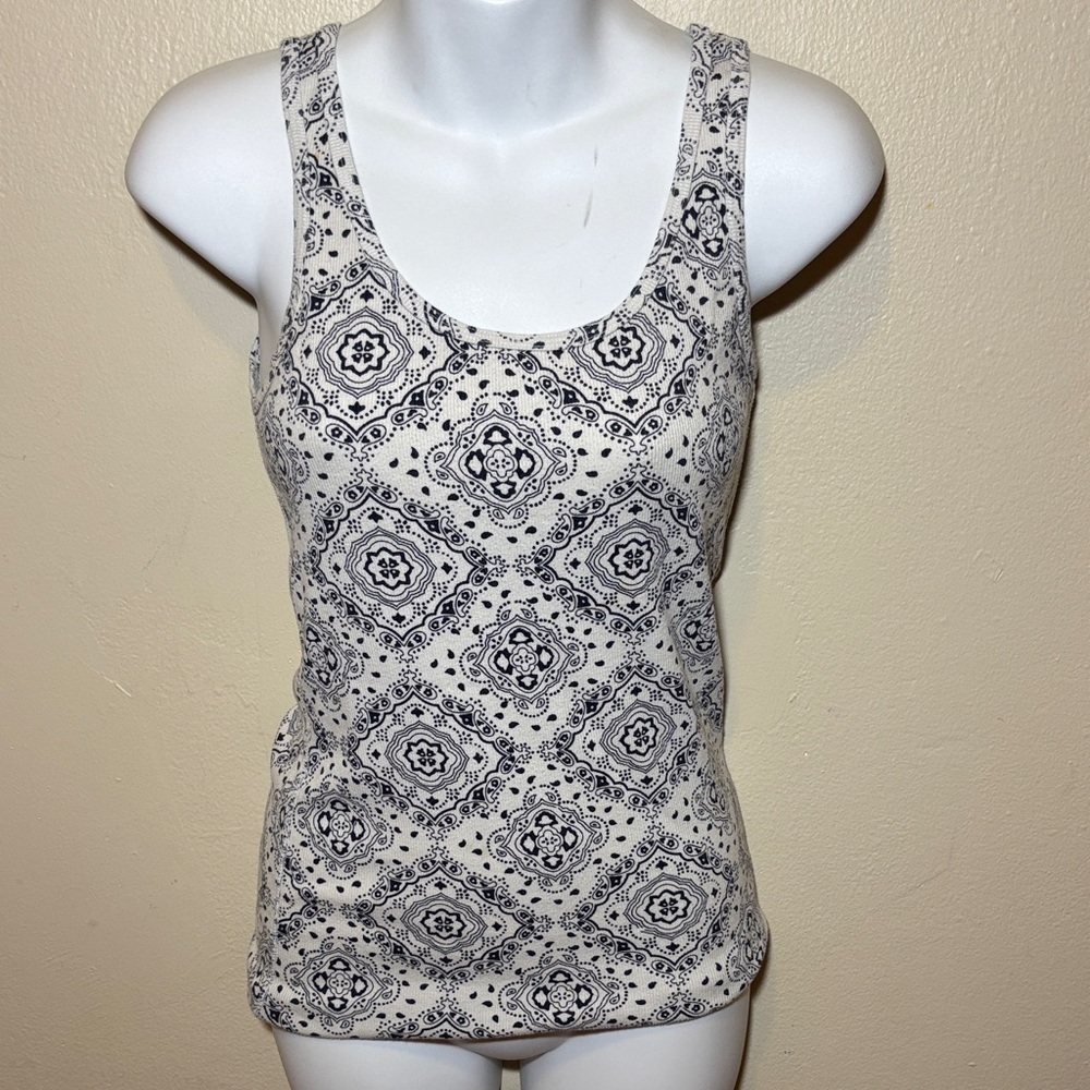 Faded Glory Cream Tank Top with Black Medallion Print